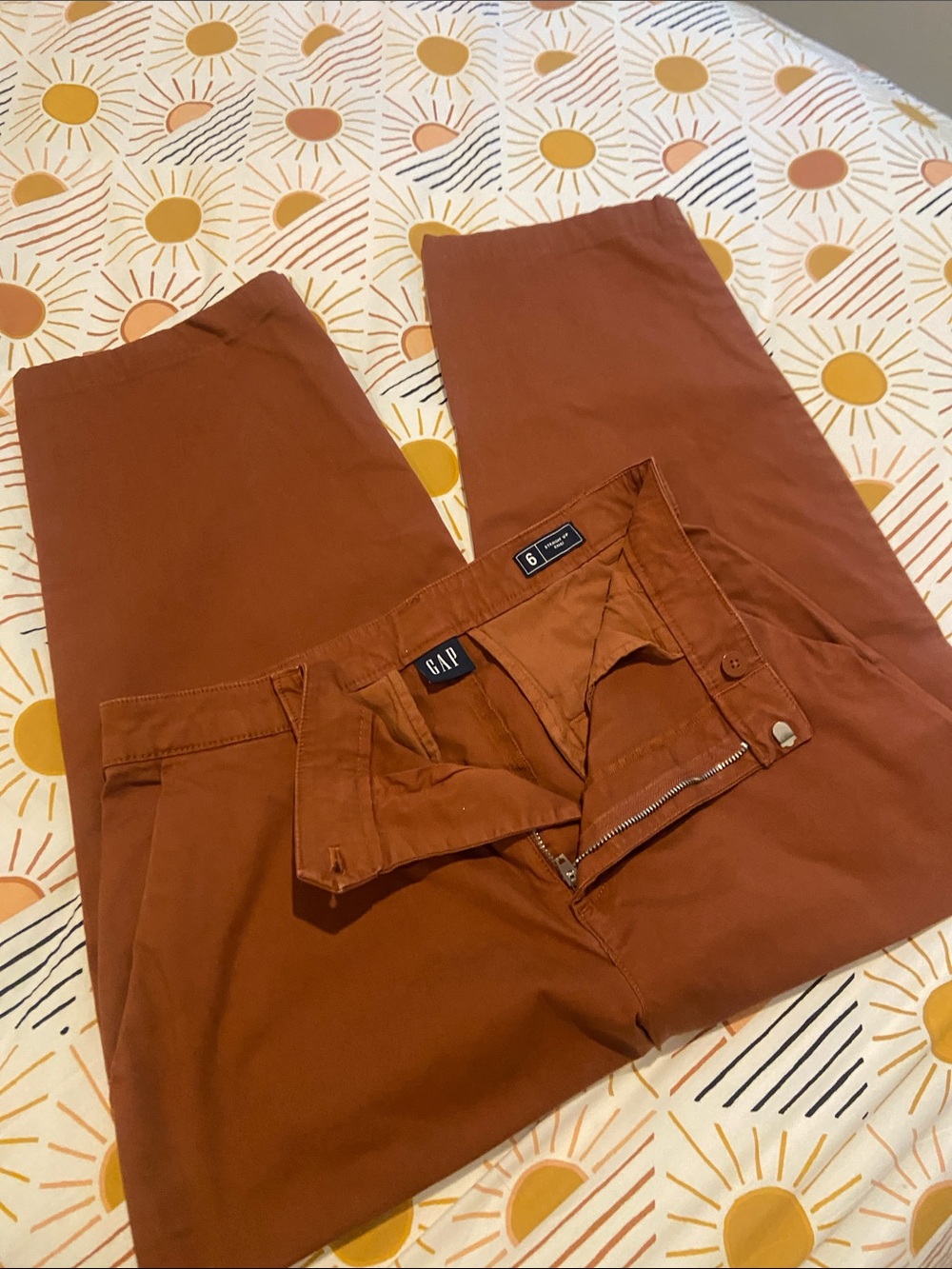 GAP Women's Rust straight up Chino